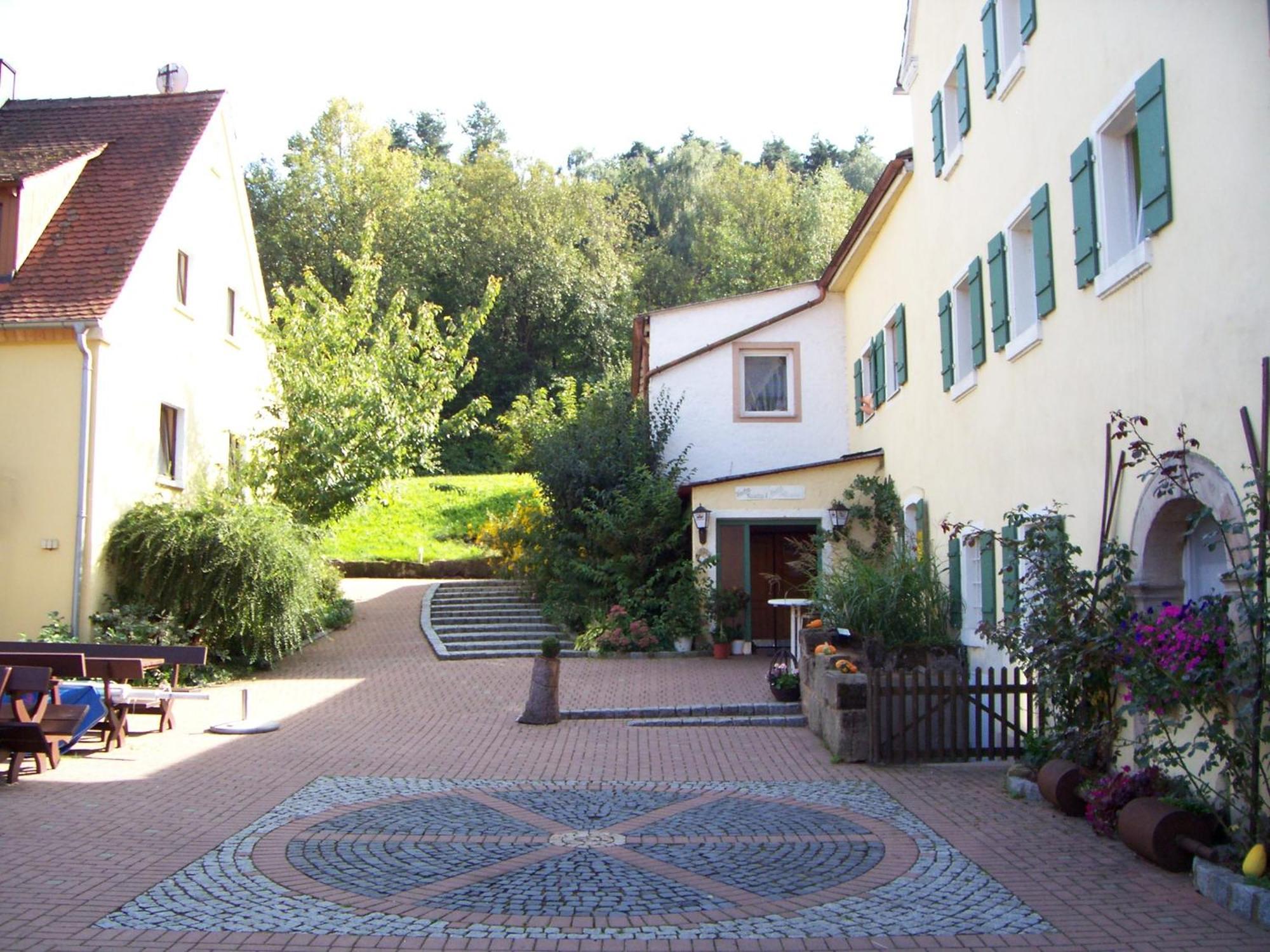 Landgasthof Gotzenmühle Lichtenau  Exterior foto